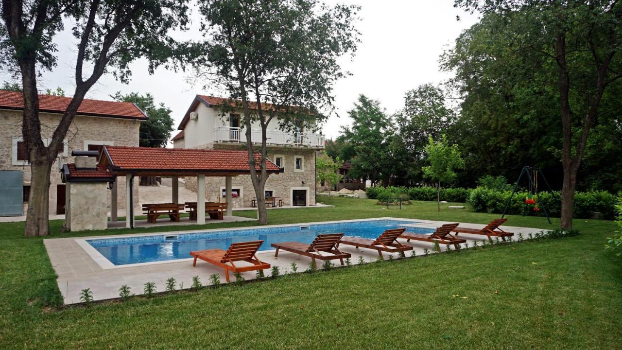 Villa Stara Kuca Estate *