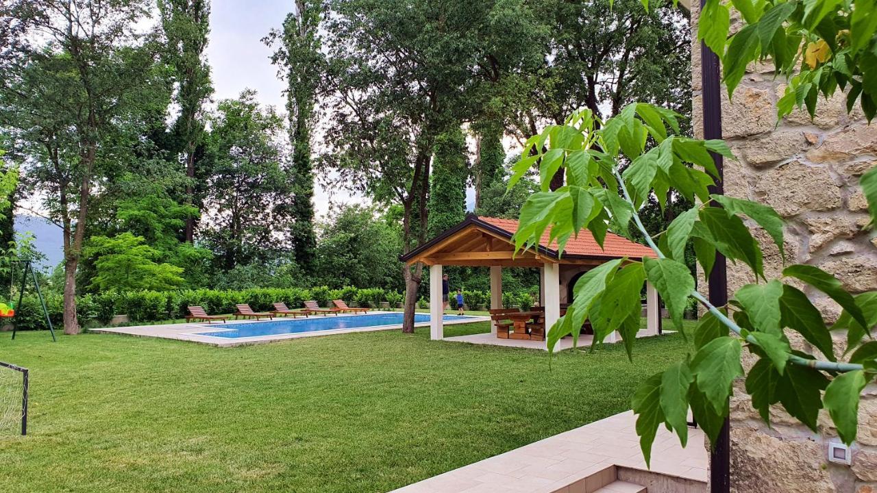 Stara Kuca Estate *